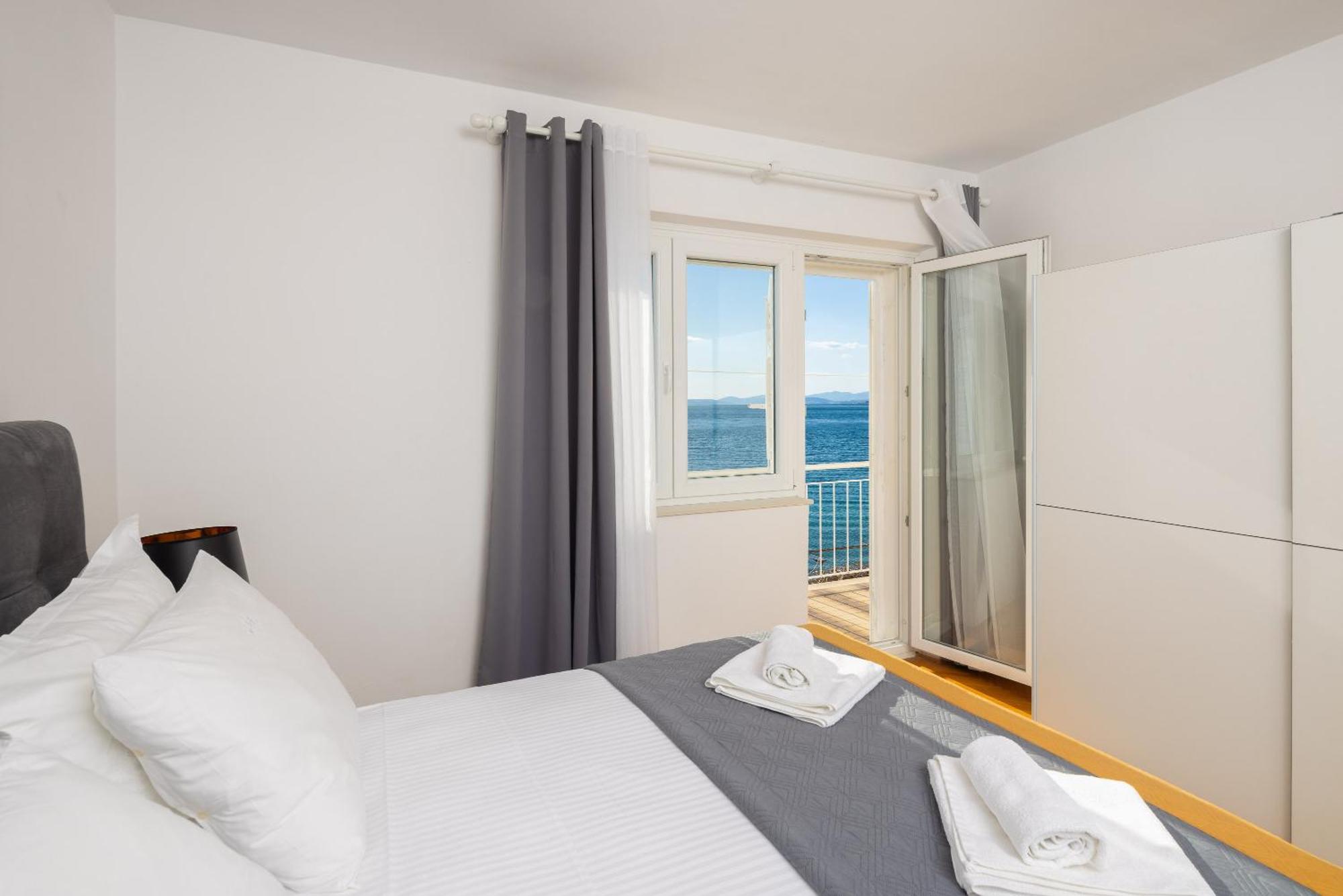 Seaside Apartment Blue Dugi Rat Exterior foto